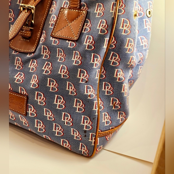 Dooney & Bourke Denim Signature Tote Bag - Picture 5 of 6